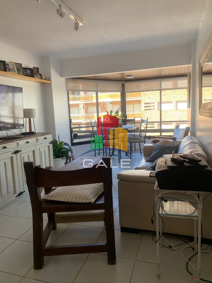 apartamento en edificio coral gables  -