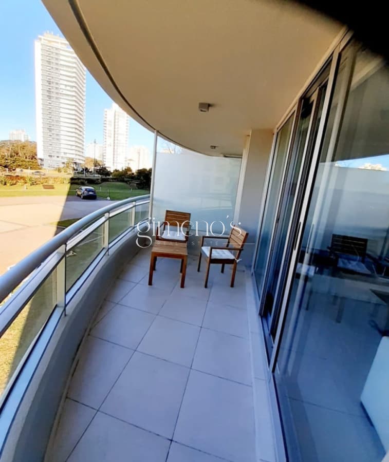 Apartamento en Venta 2 Dormitorios - Playa Brava - Roosevelt