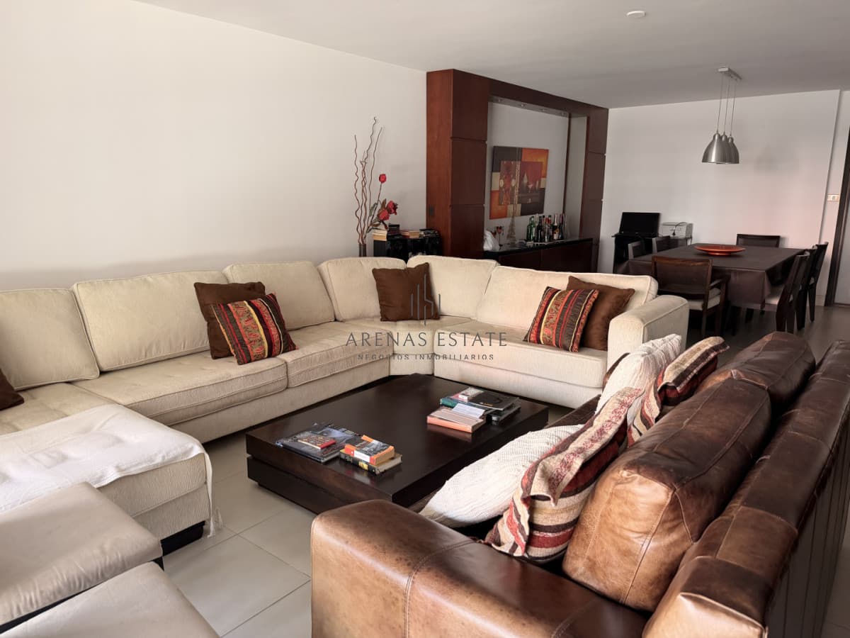 Apartamento ID.4577 - Apartamento de 3 dormitorios en venta en Punta del Este