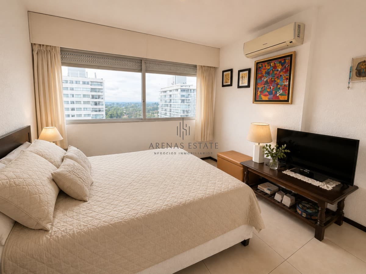 Apartamento ID.4634 - Apartamento en venta de 3 dormitorios en Punta del Este