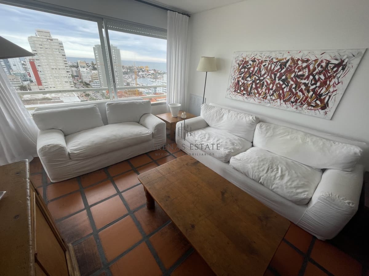 Apartamento ID.1642 - Apartamento en venta  de 3 dormitorios en Punta del Este