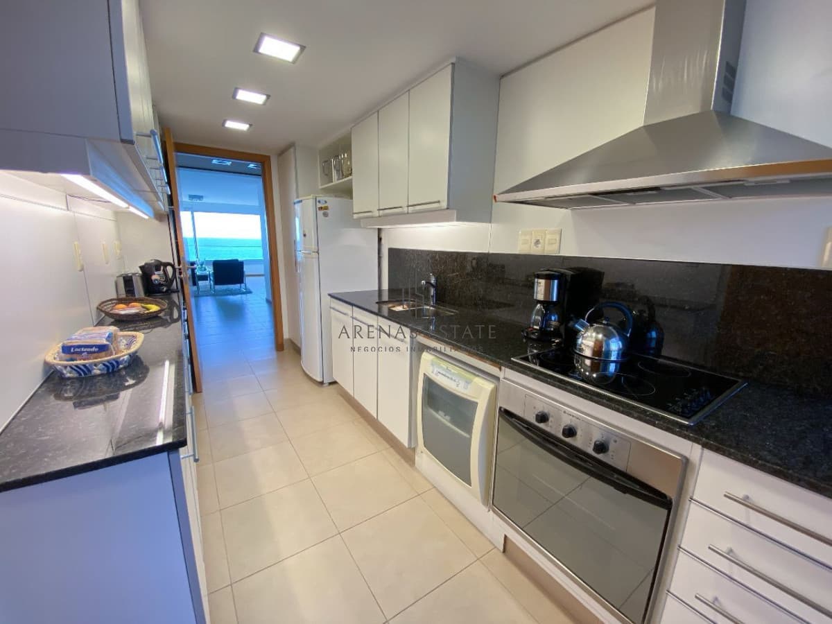 Apartamento de 3 dormitorios en alquiler , Punta del Este