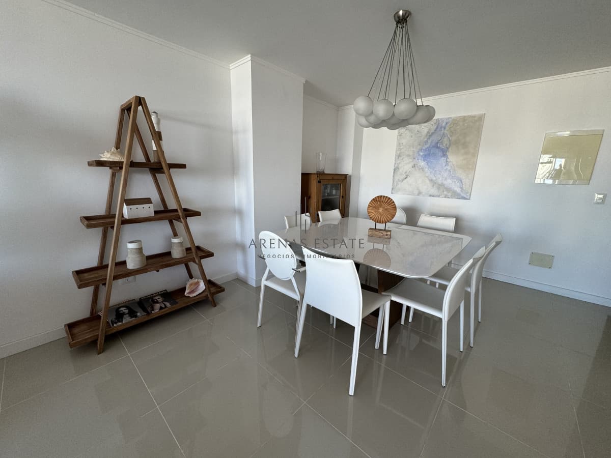 Apartamento ID.3181 - Apartamento de 3 dormitorios en zona chiverta , Punta del Este