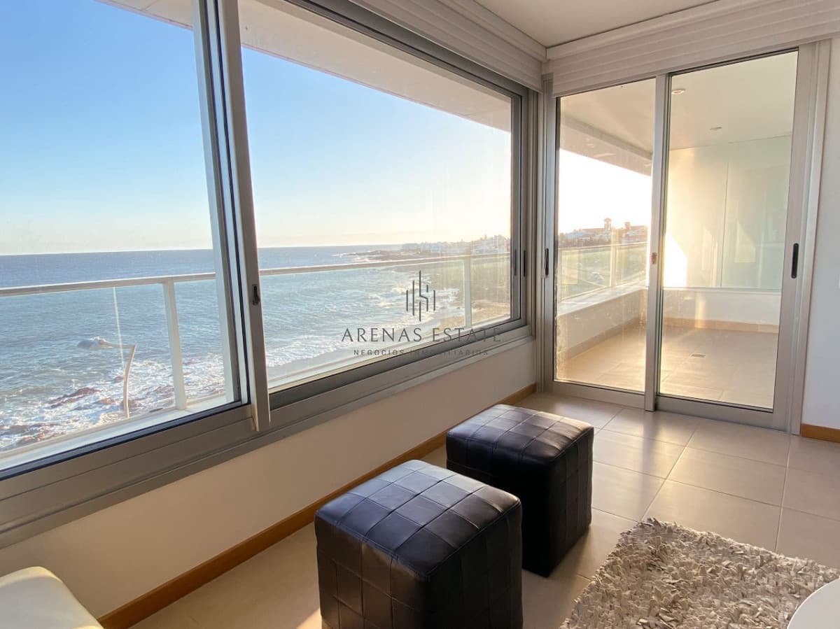 Apartamento de 3 dormitorios en alquiler , Punta del Este