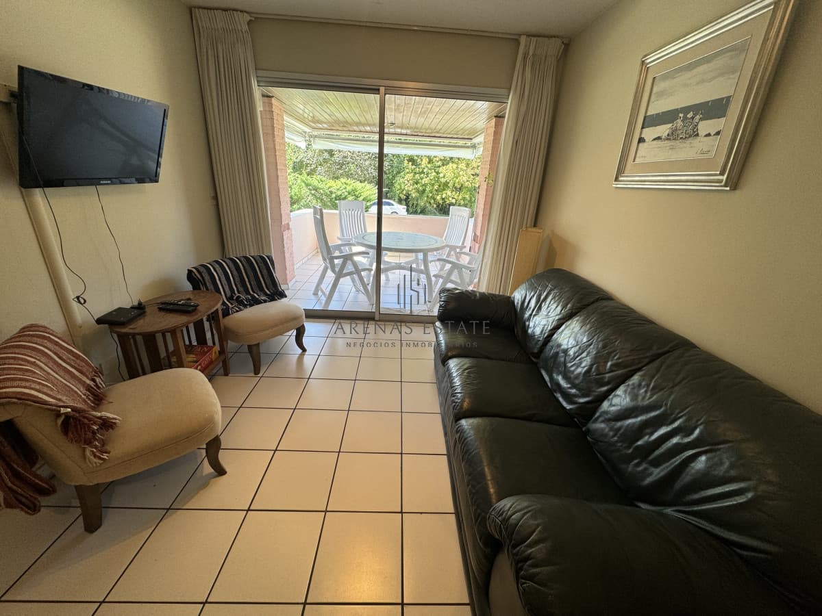 Apartamento ID.3606 - Apartamento de dos dormitorios a pasos de playa Mansa