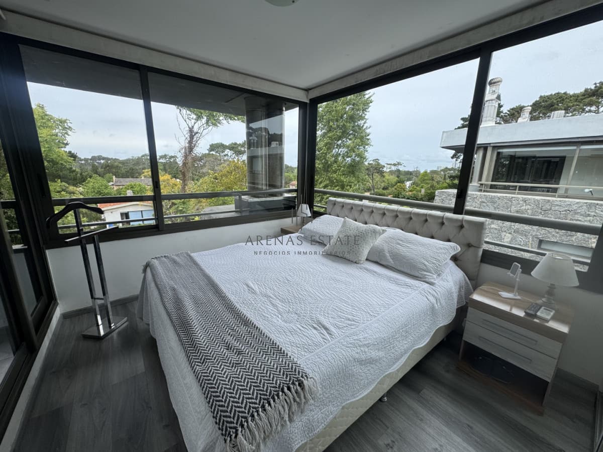 Apartamento ID.4098 - Apartamento en venta de 2 dormitorios en Punta del Este