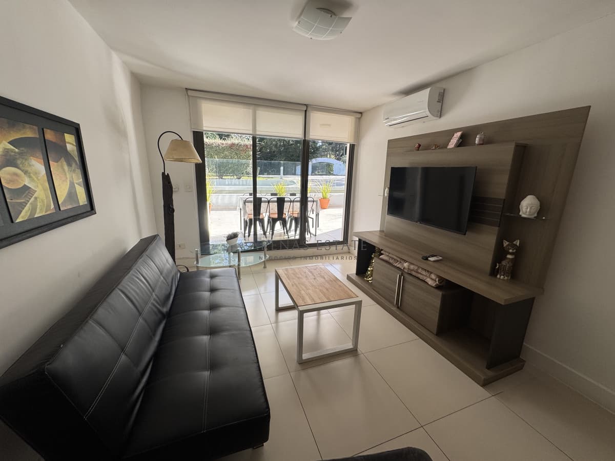 Apartamento ID.1124 - Apartamento en venta en Punta del Este de 1 dormitorio y medio