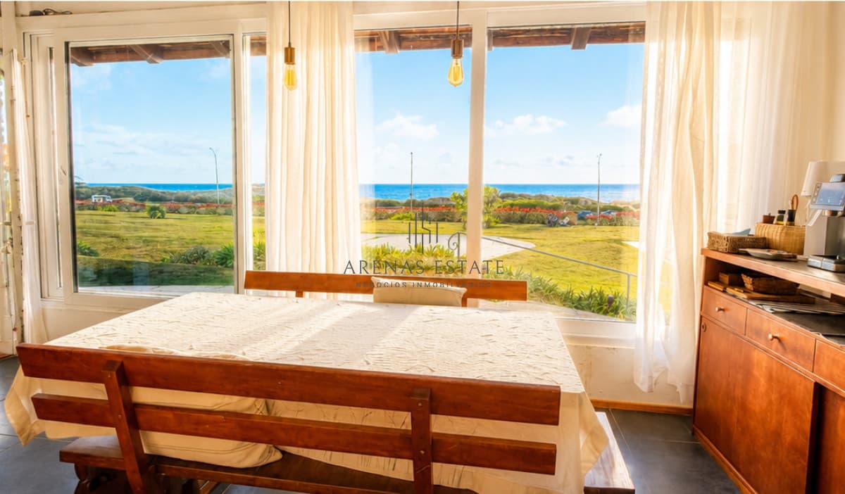 Apartamento ID.4587 - Apartamento de 3 dormitorios en primera linea de playa Brava