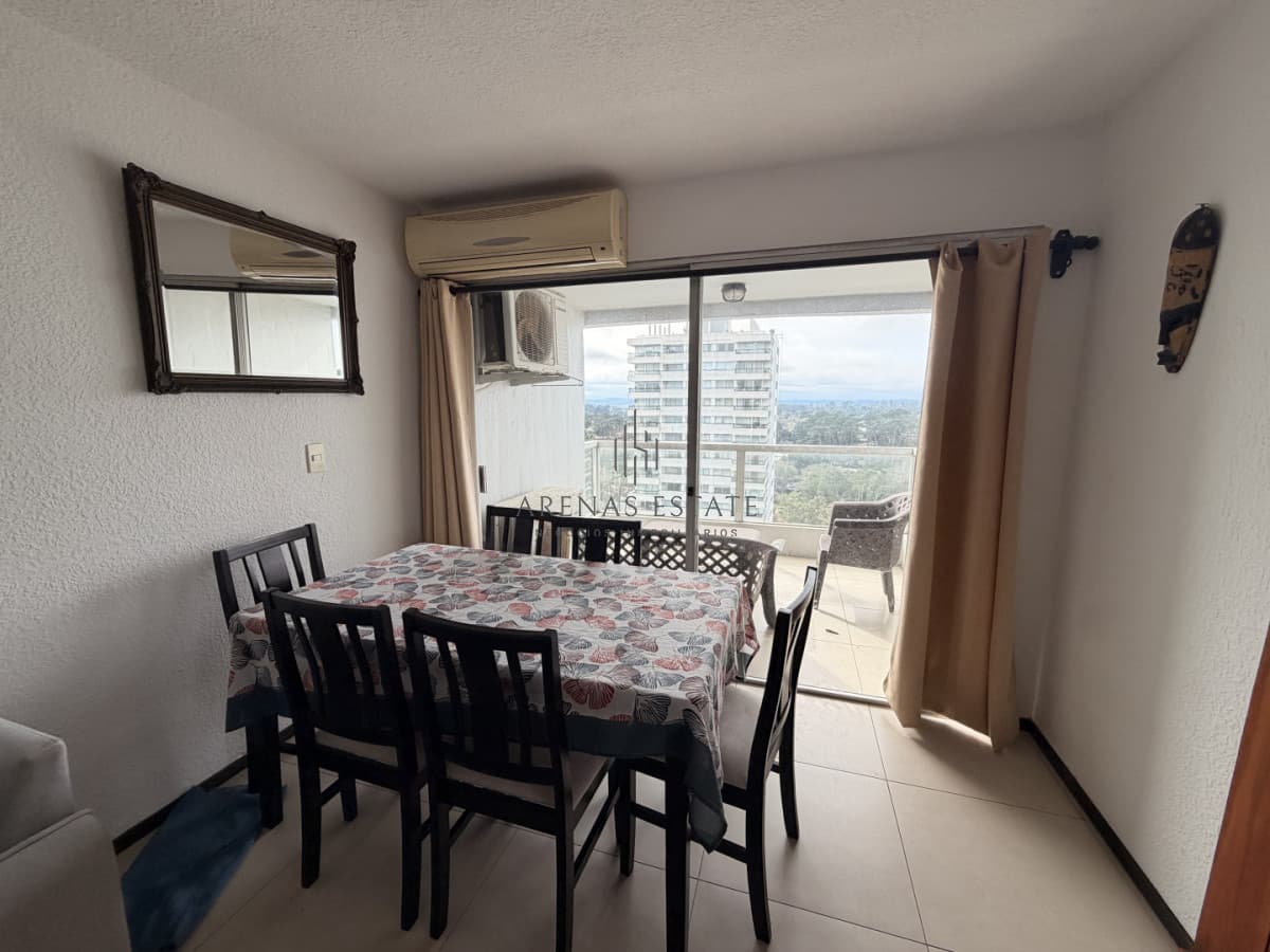 Apartamento ID.4634 - Apartamento en venta de 3 dormitorios en Punta del Este