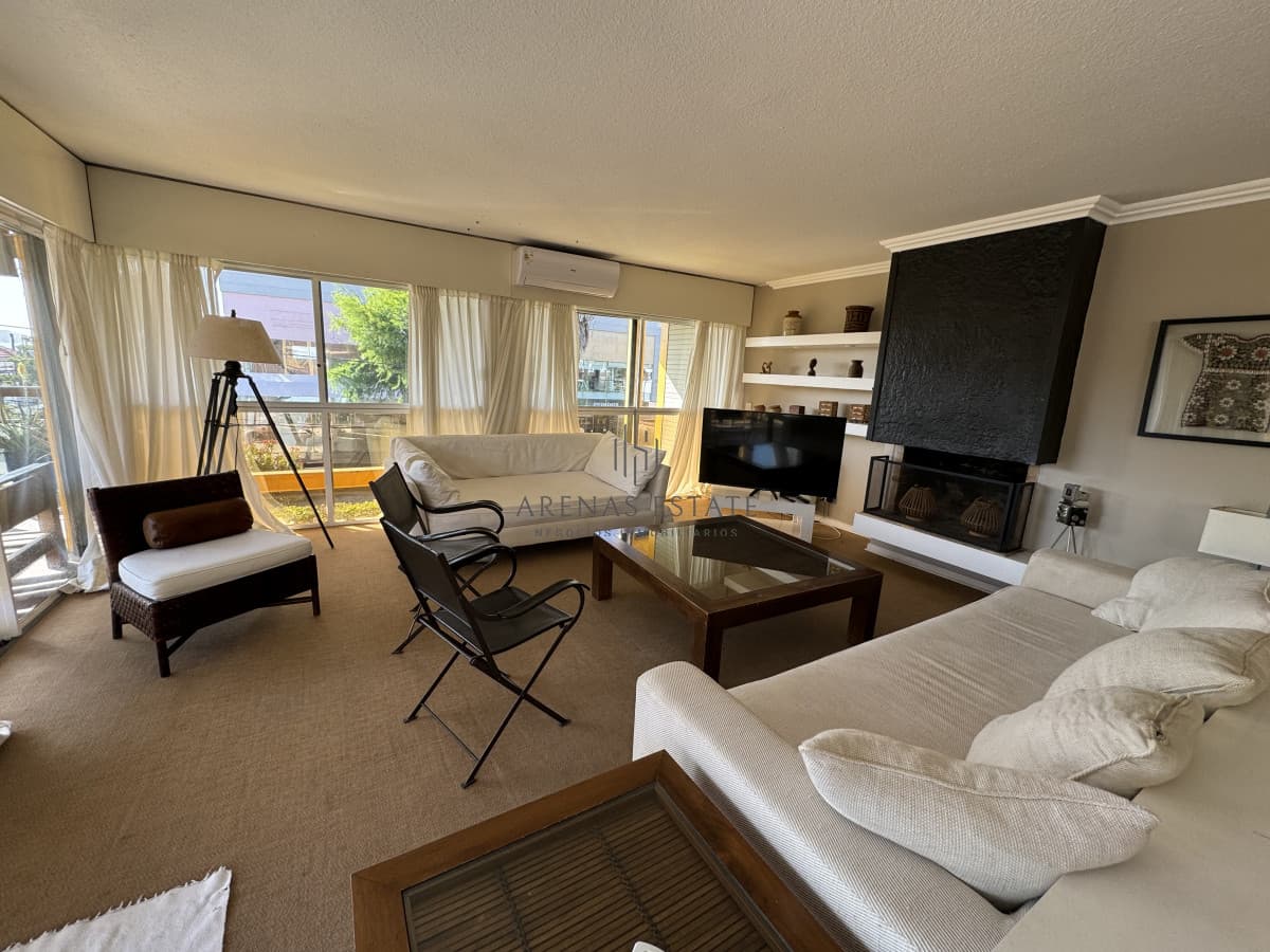 Apartamento ID.3226 - Apartamento en venta de 3 dormitorios en Punta del Este