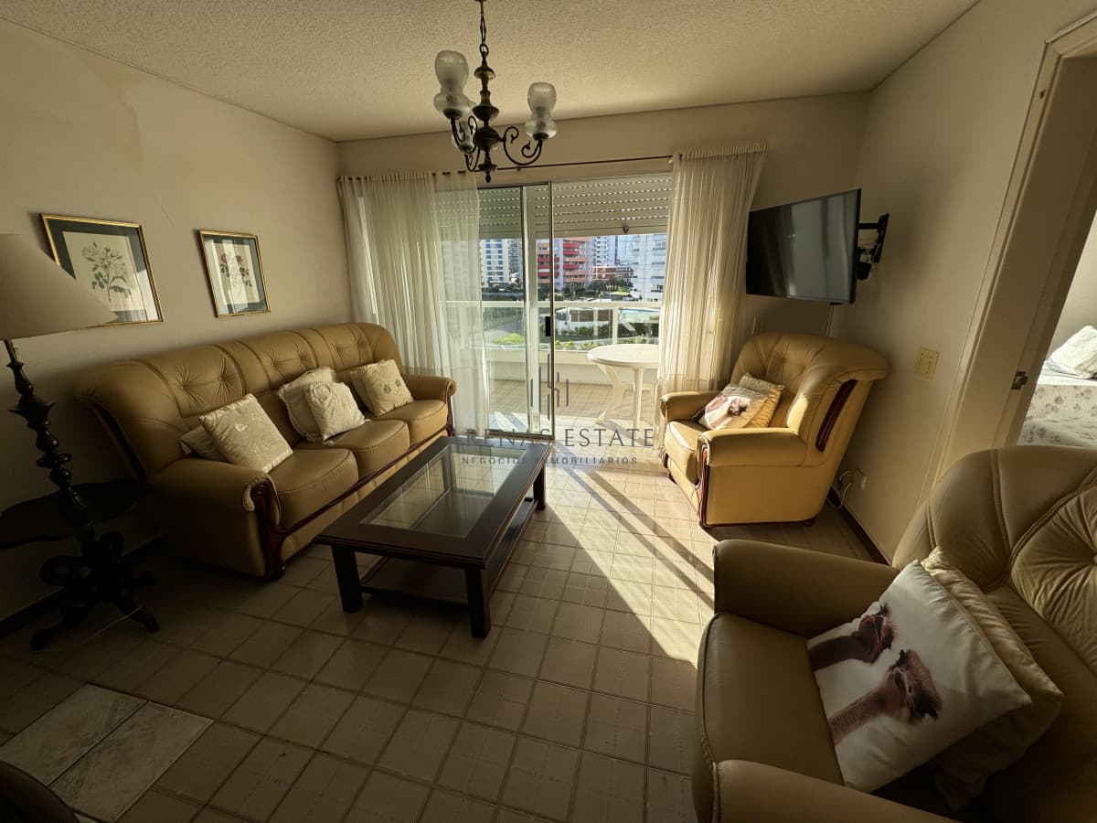 Apartamento ID.3180 - Apartamento de dos dormitorios en venta en Punta del Este