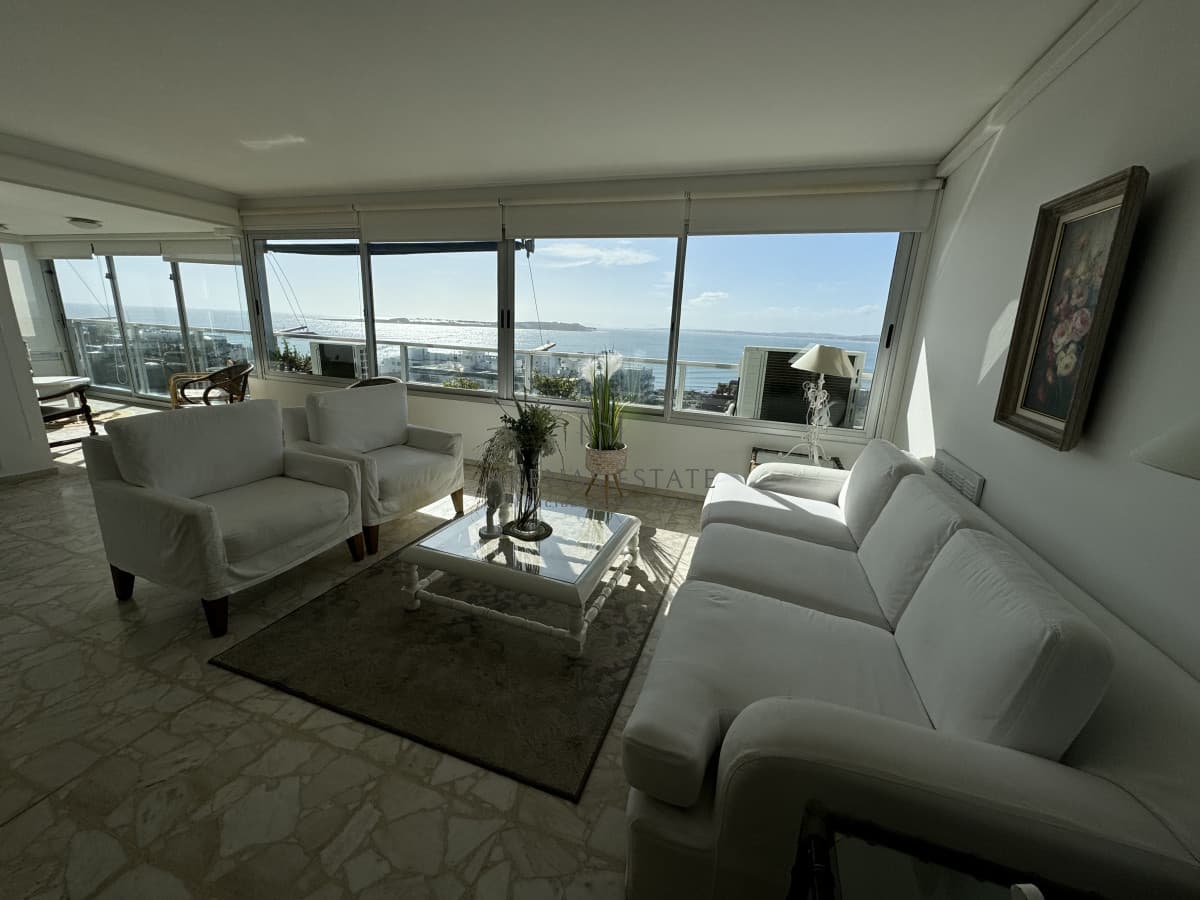 Apartamento ID.3225 - Apartamento de 3 dormitorios en Peninsula , Punta del Este