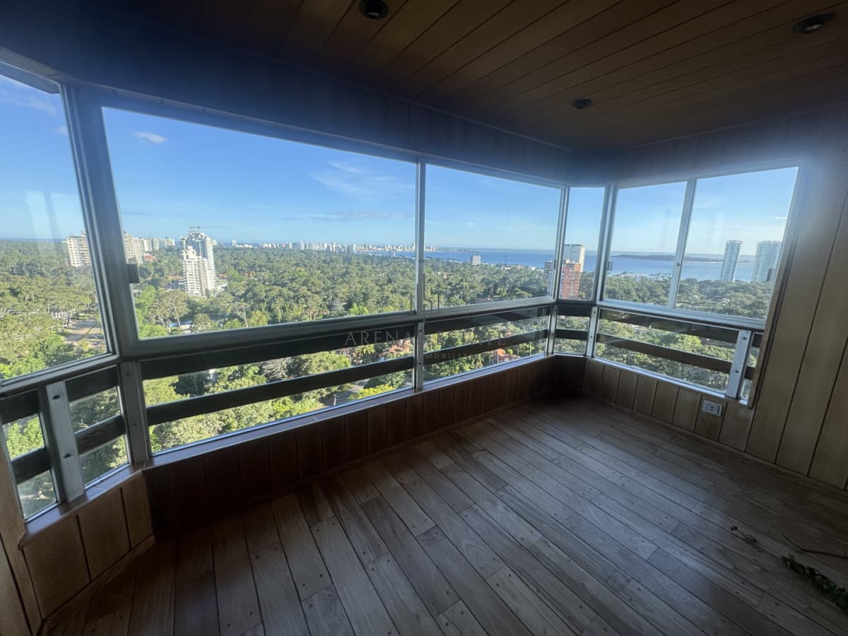 Apartamento ID.4091 - Apartamento en venta de dos dormitorios más dependencia en Roosevelt