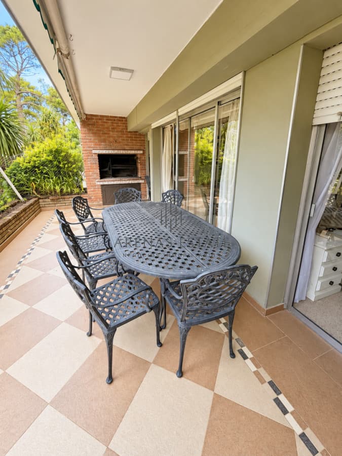 Apartamento ID.4431 - Apartamento de 4 dormitorios en venta en zona Mansa