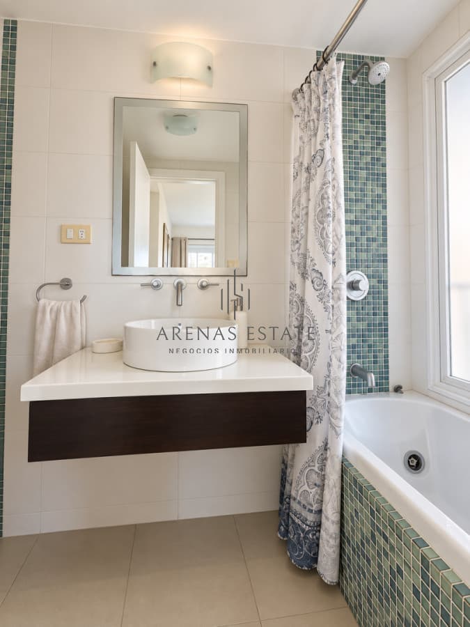 Apartamento ID.4089 - Apartamento de 3 dormitorios en venta en Punta del Este