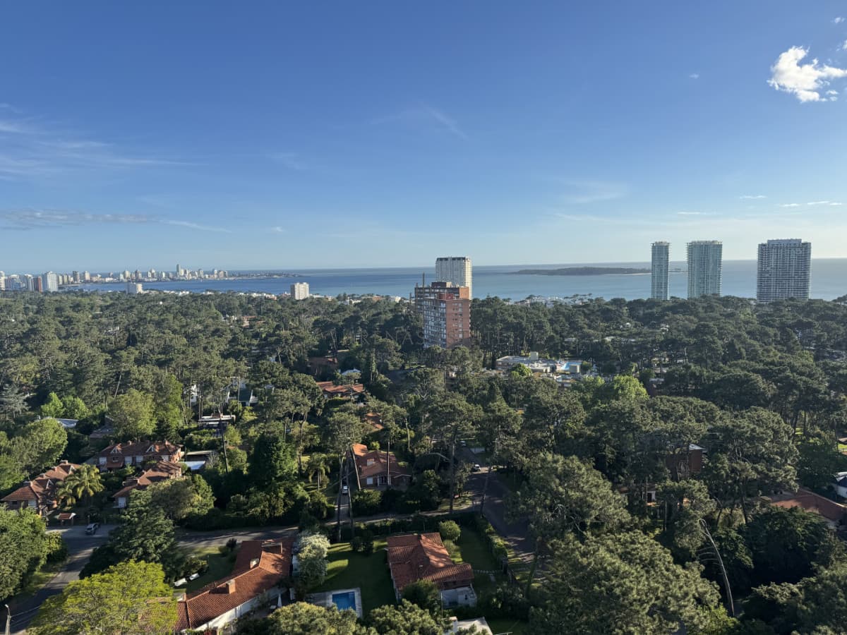 Apartamento ID.4091 - Apartamento en venta de dos dormitorios más dependencia en Roosevelt