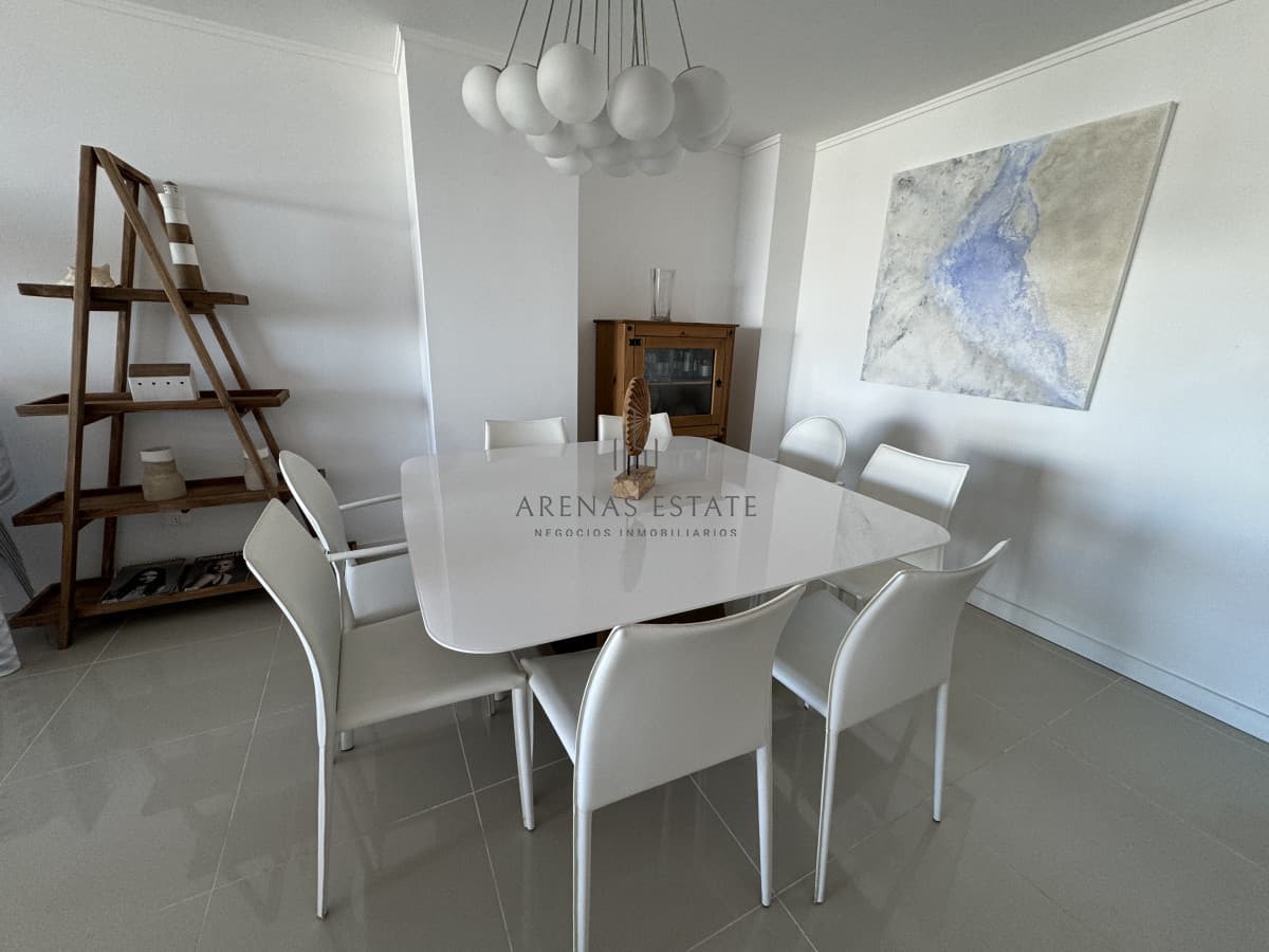 Apartamento ID.3181 - Apartamento de 3 dormitorios en zona chiverta , Punta del Este