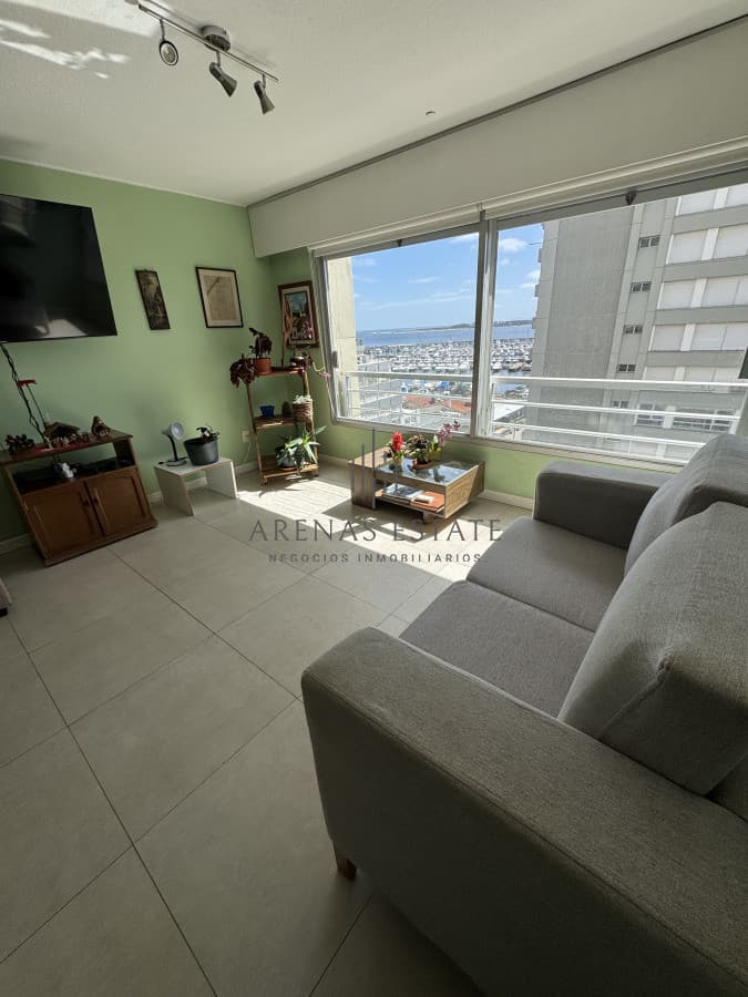 Apartamento ID.3995 - Apartamento de dos dormitorios en venta en Peninsula , Punta del Este