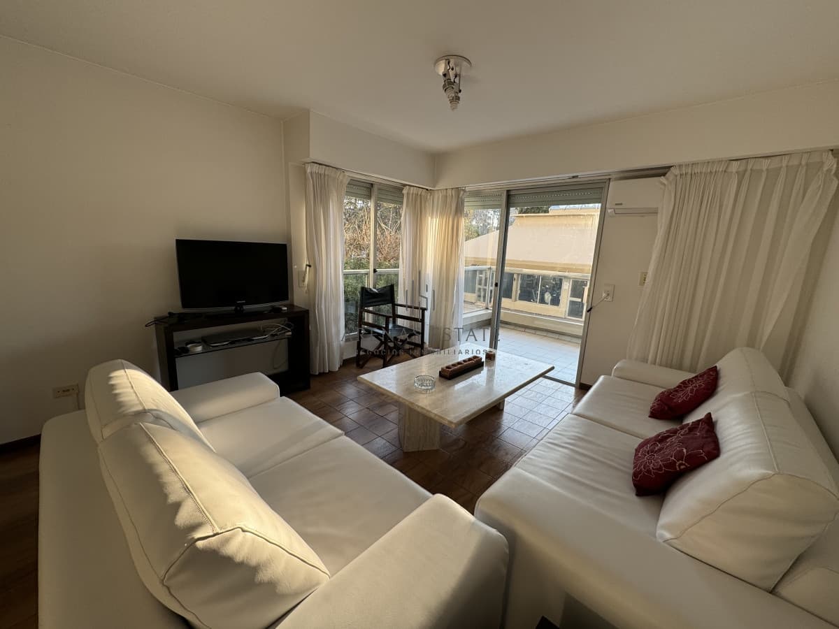 Apartamento ID.2817 - Apartamento de dos dormitorios en venta en Roosevelt Punta del Este
