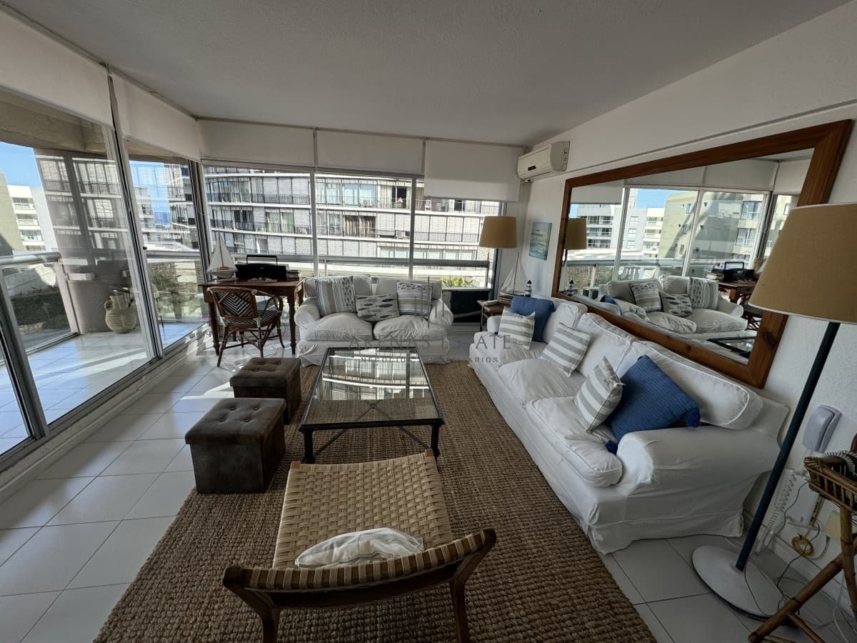Apartamento ID.2942 - Apartamento en venta de dos domitorios en Punta del Este