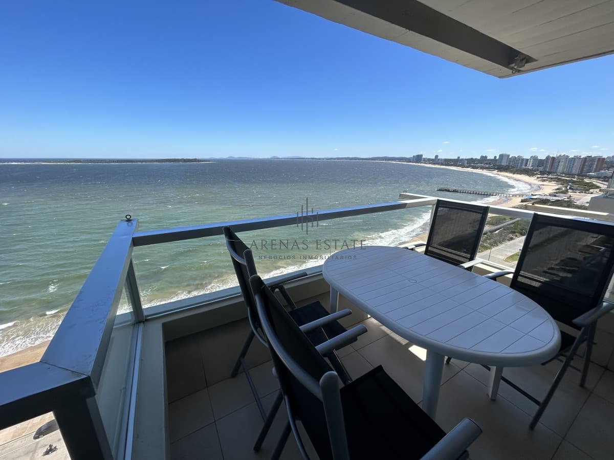 Apartamento ID.1845 - Excepcional apartamento de 3 dormitorios zona Mansa , Punta del este