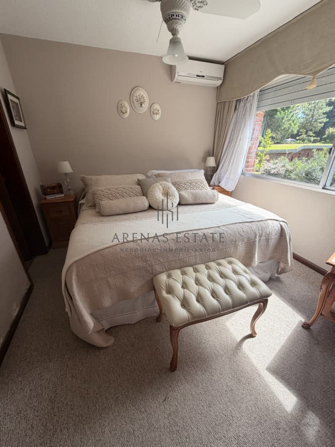 Apartamento ID.4431 - Apartamento de 4 dormitorios en venta en zona Mansa