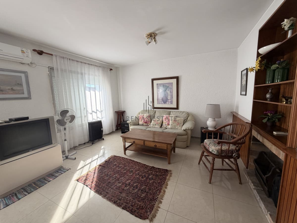 Apartamento ID.4242 - Apartamento de 3 dormitorios mas dependencia en venta en Punta del Este