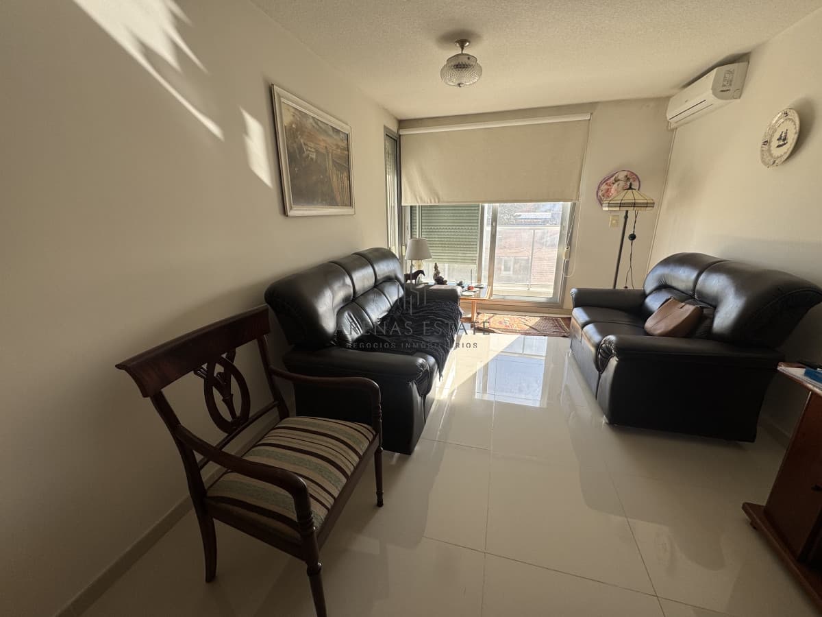 Apartamento ID.3773 - Apartamento  de 2 dormitorios en venta en  Punta del Este