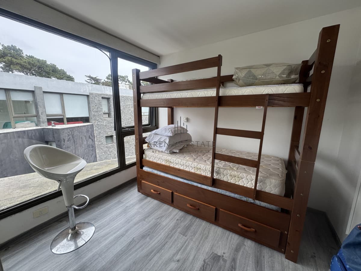 Apartamento ID.4098 - Apartamento en venta de 2 dormitorios en Punta del Este
