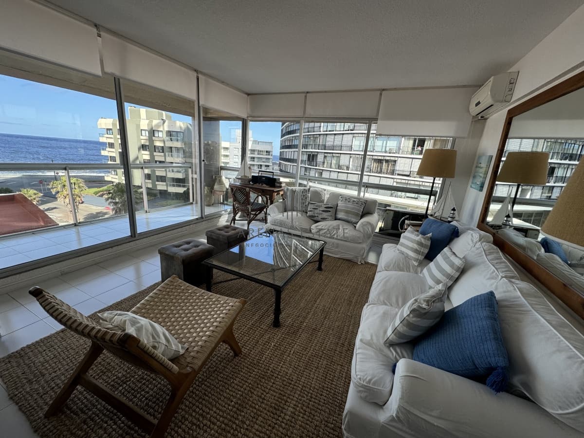 Apartamento ID.2942 - Apartamento en venta de dos domitorios en Punta del Este