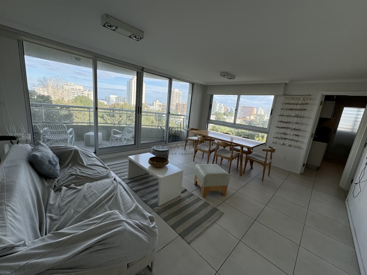 Apartamento ID.3075 - Apartamento de dos dormitorios en ventsa en Punta del Este , Ocean Drive