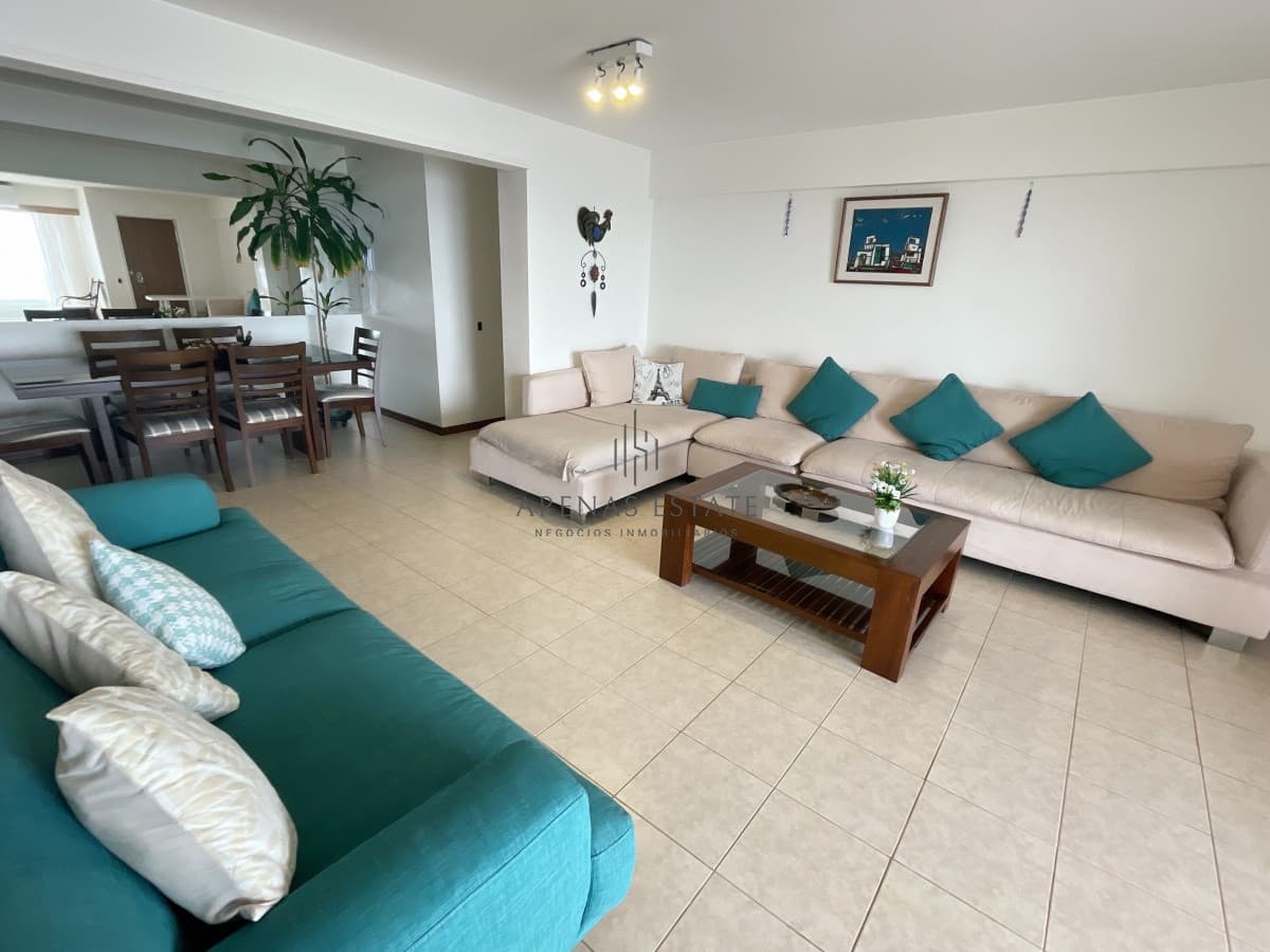 Apartamento ID.95 - Apartamento en venta de 3 dormitorios en Península