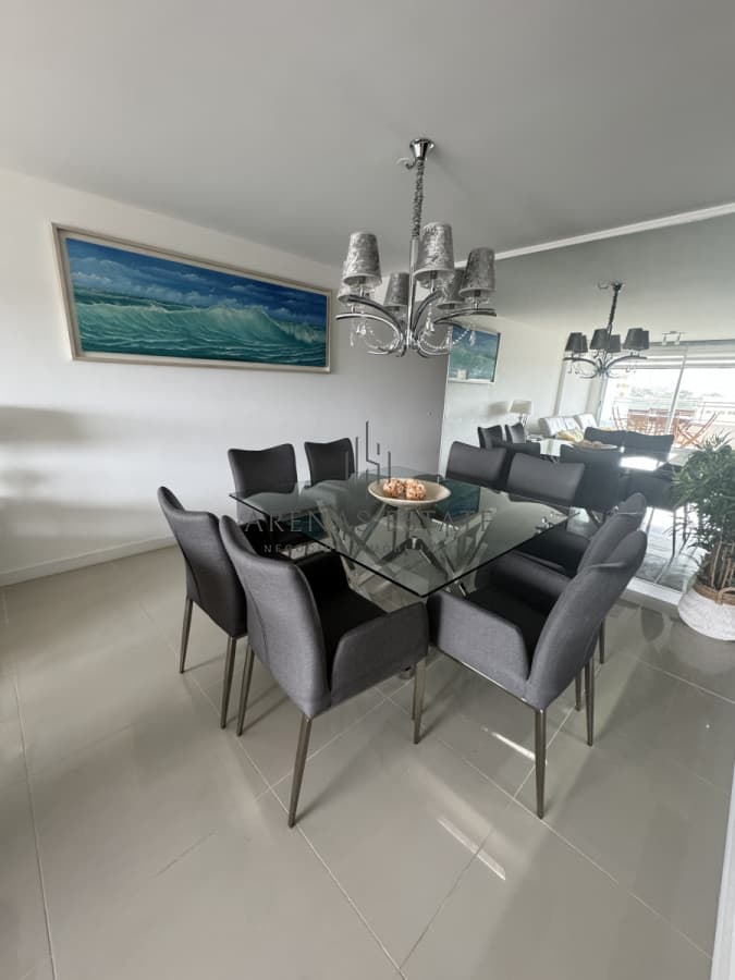 Apartamento ID.3124 - Apartamento de 3 dormitorios en venta en Punta del Este