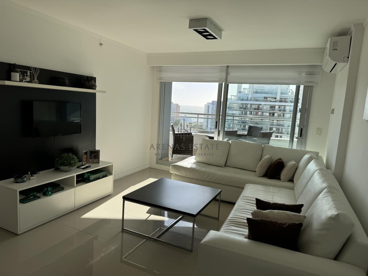 Apartamento ID.3385 - Apartamento de 3 dormitorios en venta en Punta del Este
