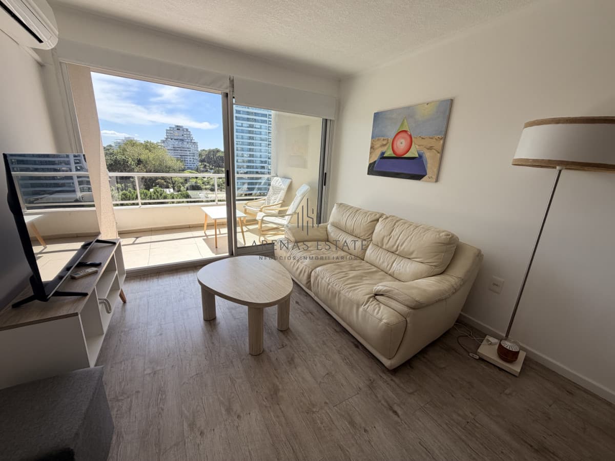 Apartamento ID.2043 - Apartamento de dos dormitorios en venta  Punta del este