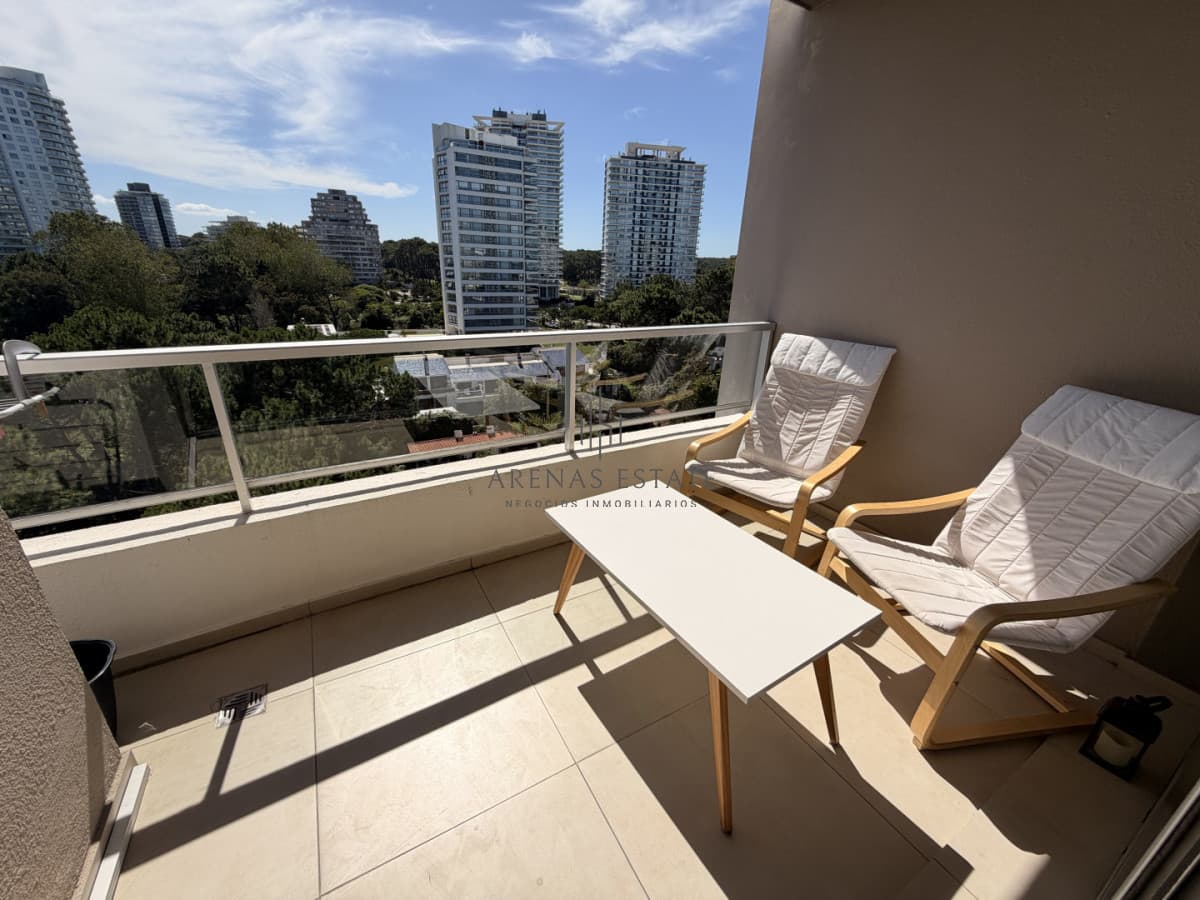 Apartamento ID.2043 - Apartamento de dos dormitorios en venta  Punta del este
