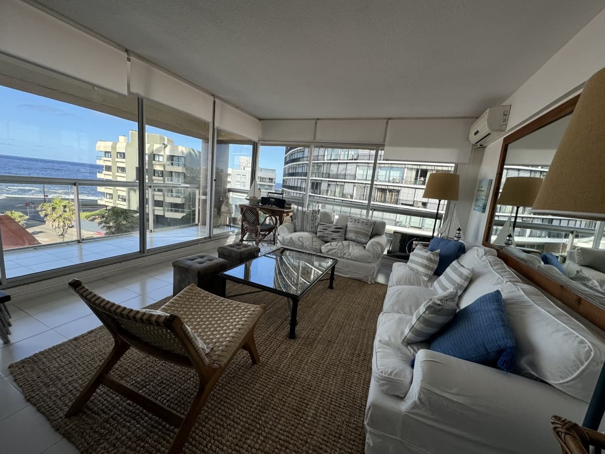 Apartamento ID.2942 - Apartamento en venta de dos domitorios en Punta del Este