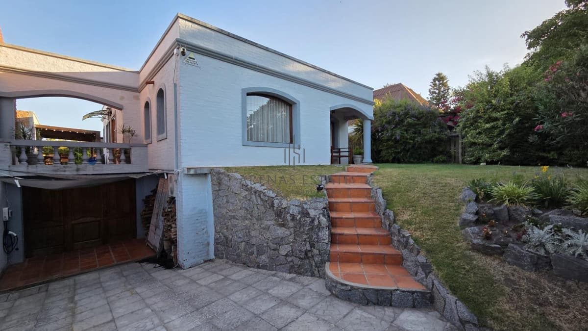 Casa ID.4270 - Casa  de 3 dormitorios , en venta en Punta del Este