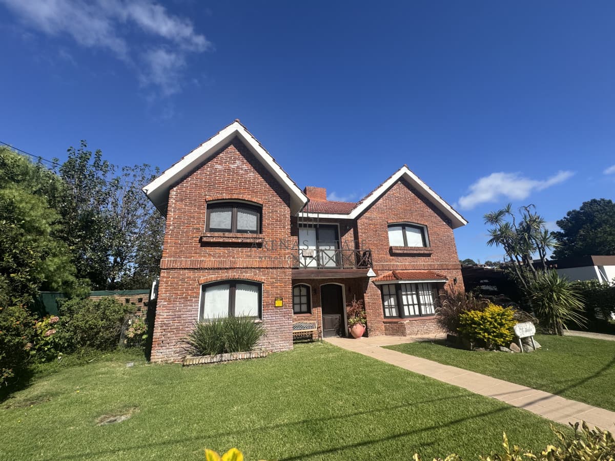 Casa ID.3616 - Casa en venta en Punta del Este