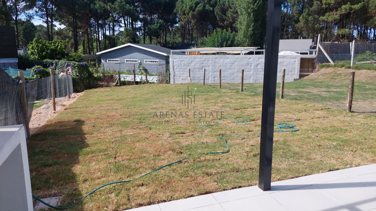Casa ID.3659 - Casa de 3 dormitorios en venta en Parque Burnett