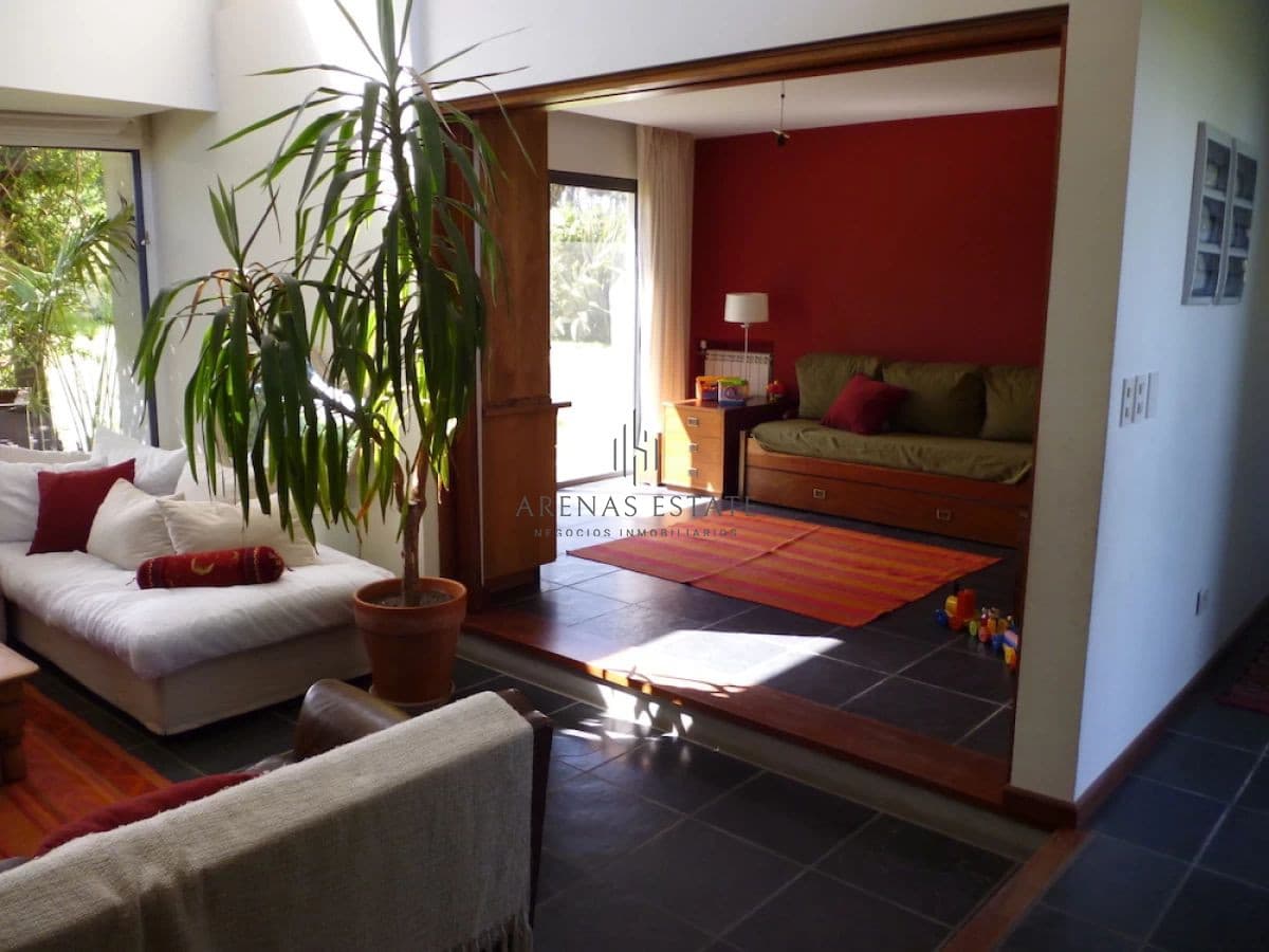 Casa en alquiler anual , lugano Punta del este