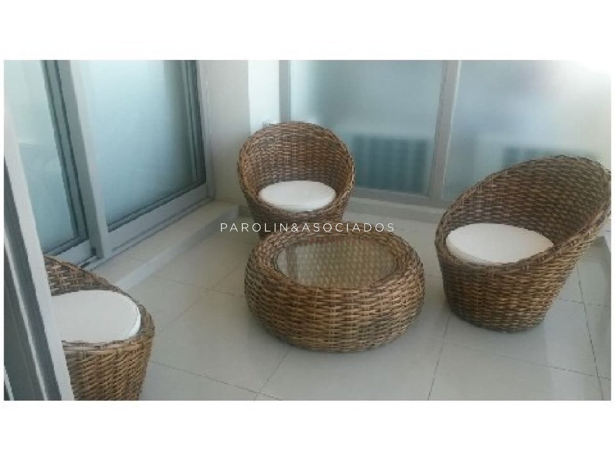 Hermoso apartamento de 3 dormitorios en venta, Torre Imperiale-Punta del Este.