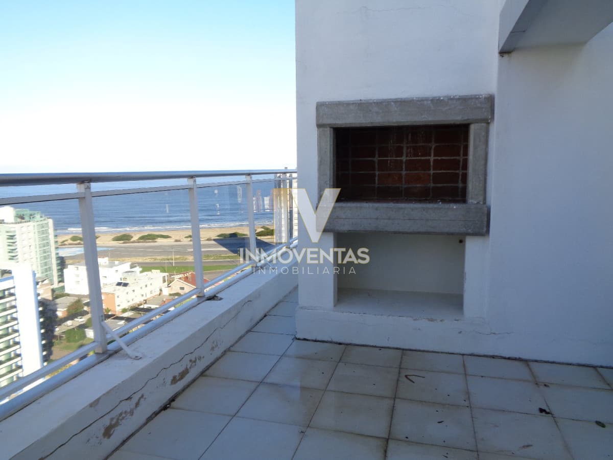 PENT HOUSE EN TORRE DE CATEGORÍA