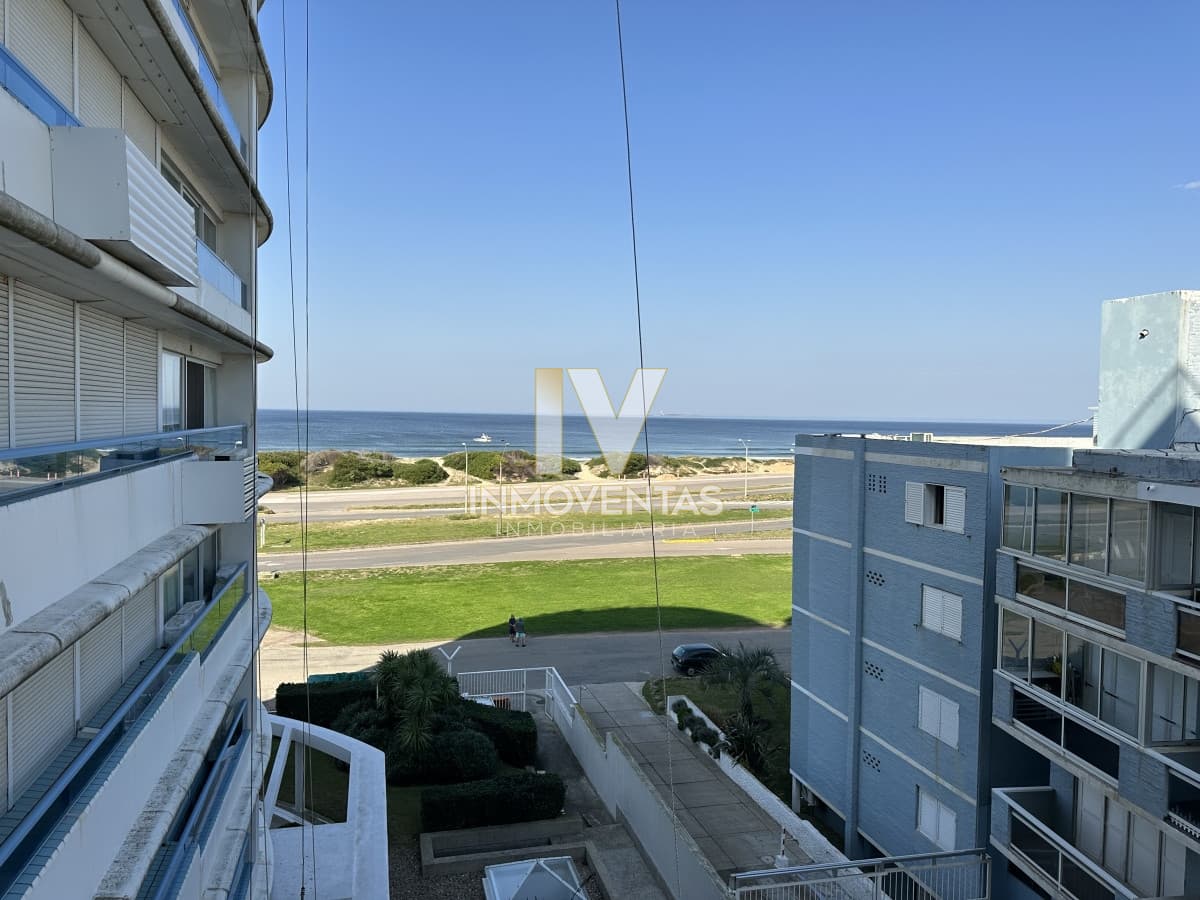 EN VENTA 3 DORMITORIOS 2 EN SUITE !!!