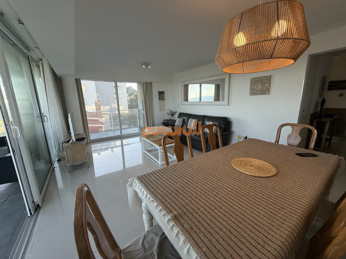 DIVINO APARTAMENTO EN VENTA PUNTA DEL ESTE DE 2 DORMITORIOS