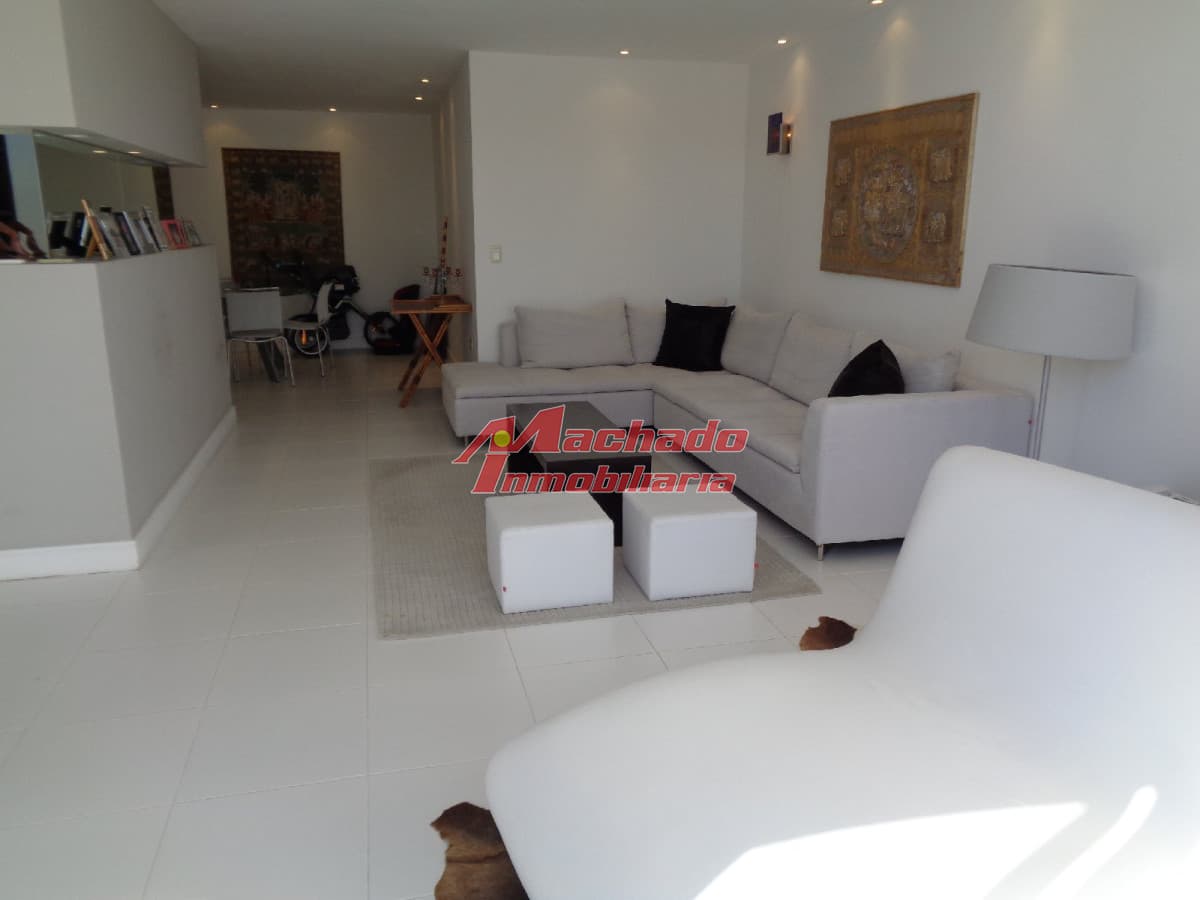 Apartamento en Brava, 5 dormitorios