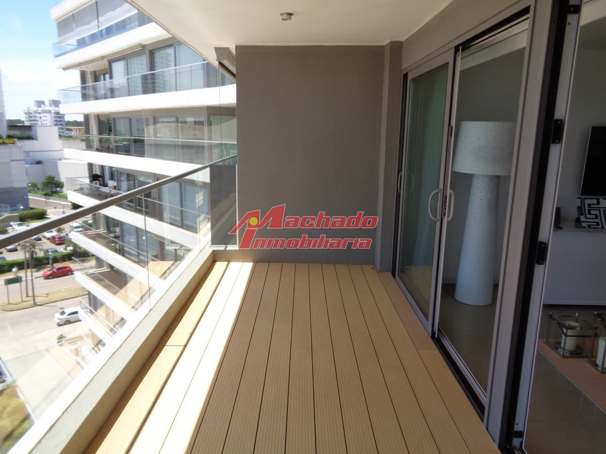 Lujo sobresaliente. Alexander Collection Condominium