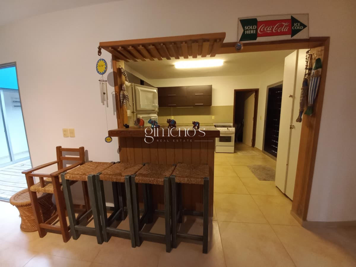 Lindisima Casa en El Tesoro Alquiler Anual 3 dormitorios - La Barra
