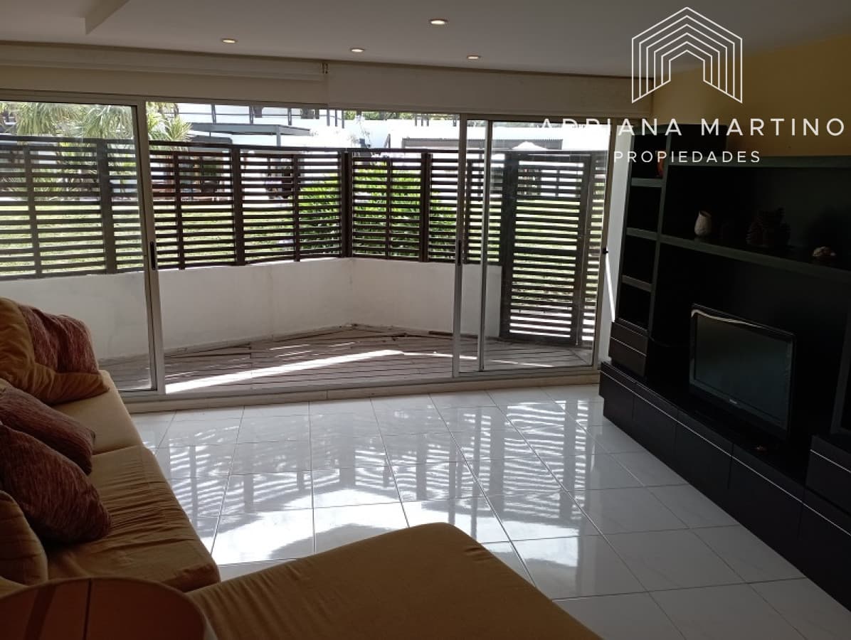 Apartamento de un dormitorio y 2 baños