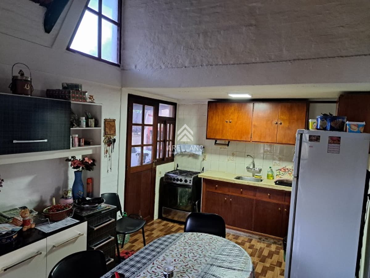 Casa ID.3780 - Venta casa 4 dormitorios Lausana